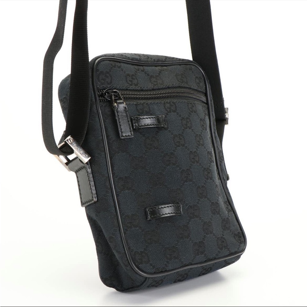Gucci Crossbody Messenger Bag In Black Gg Canvas Luxury Designer Authentic Italy